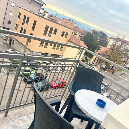 Juliet N - Rental Rooms Верона Экстерьер фото