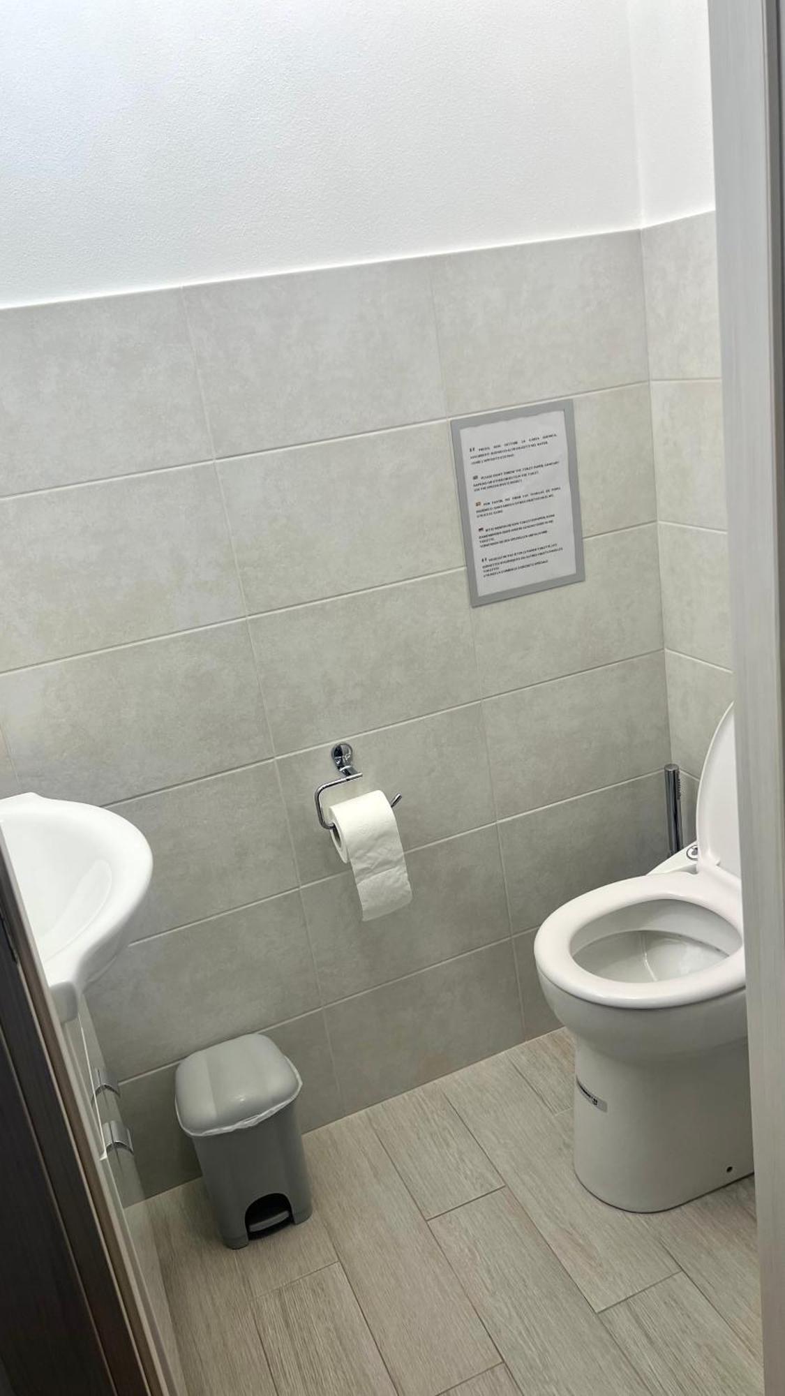 Juliet N - Rental Rooms Верона Экстерьер фото