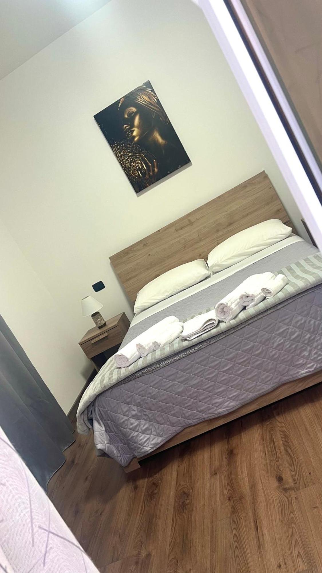Juliet N - Rental Rooms Верона Экстерьер фото